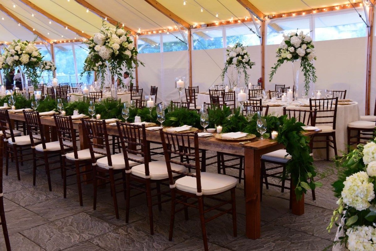 Cassie and Brandon's Navy Castle Hill Inn Wedding