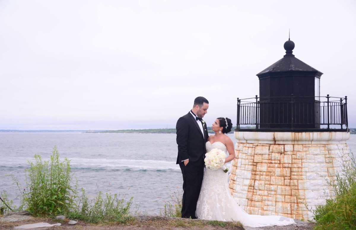 Cassie and Brandon's Navy Castle Hill Inn Wedding