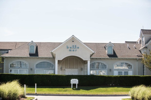 Julia and Peter's Modern Silver and Blush Belle Mer Wedding