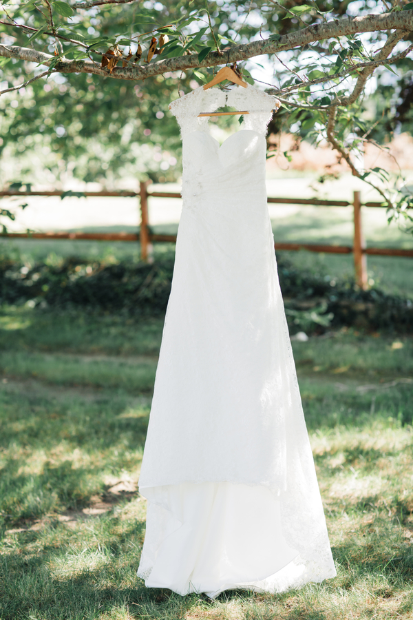 Michaela and Matt's Intimate Castle Hill Inn Wedding