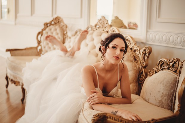 Elegant & Romantic Styled Bridal Shoot in Newport Venue Finishing at Jamestown Cliffs_Harlow & Stone Studios_HSS2564_big