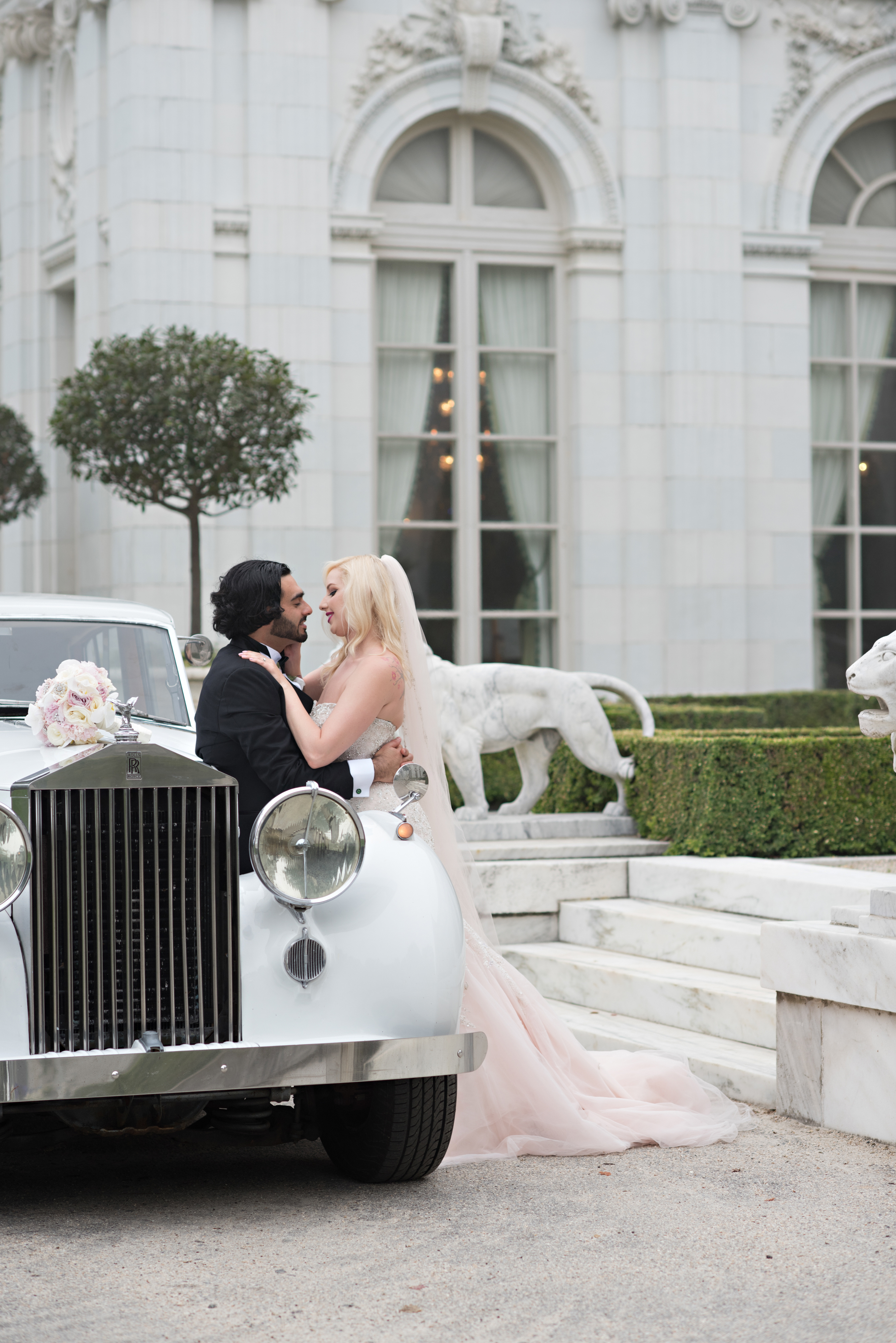 Ariana and Elie's Blush Toned Rosecliff Wedding on The Newport Bride a Rhode Island Wedding Blog