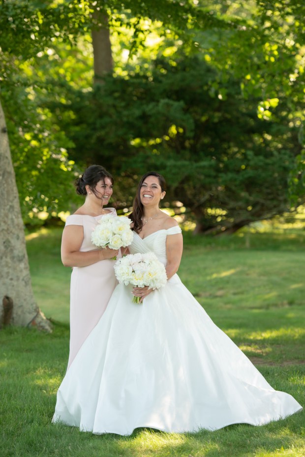 Jason_Stacy_dani_big. fine photography & image studio_STACYJASONDANIFINEWEDDINGSCASTLEHILLINBOHLINNEWPORTRHODEISLAND0428