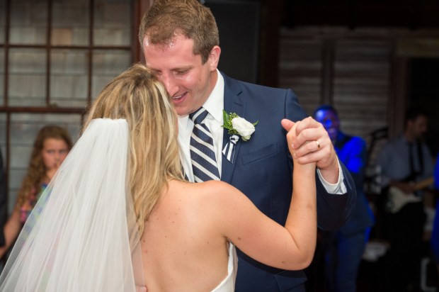 Dusel_Dusel_TwoAdventurousSouls_091418PaigeStephenwedding574_big