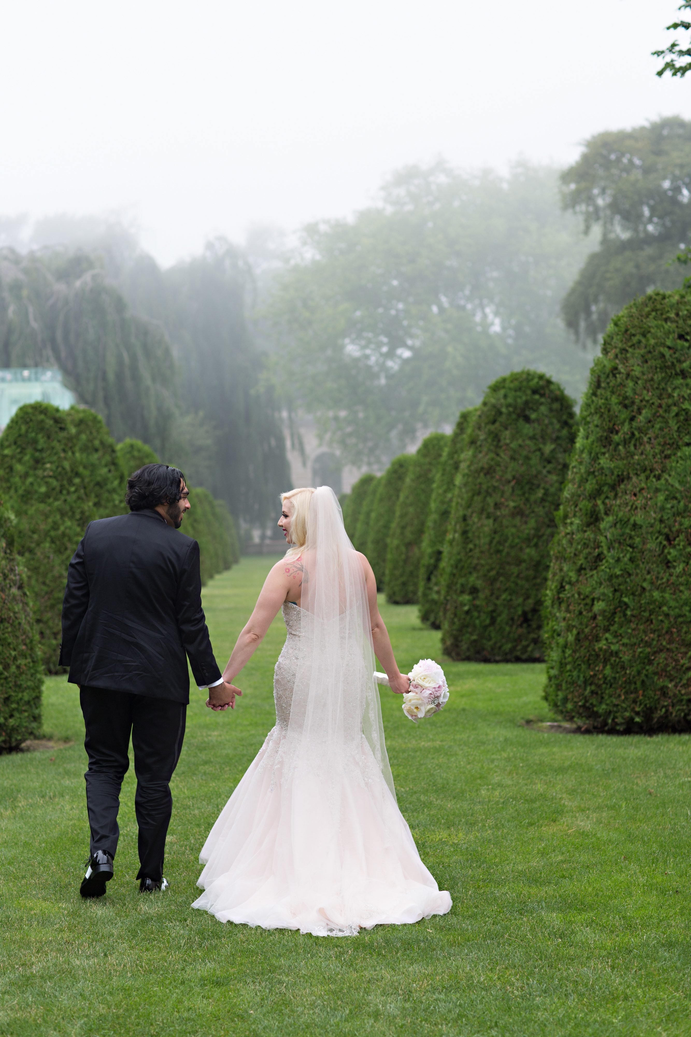 Ariana and Elie's Blush Toned Rosecliff Wedding on The Newport Bride a Rhode Island Wedding Blog