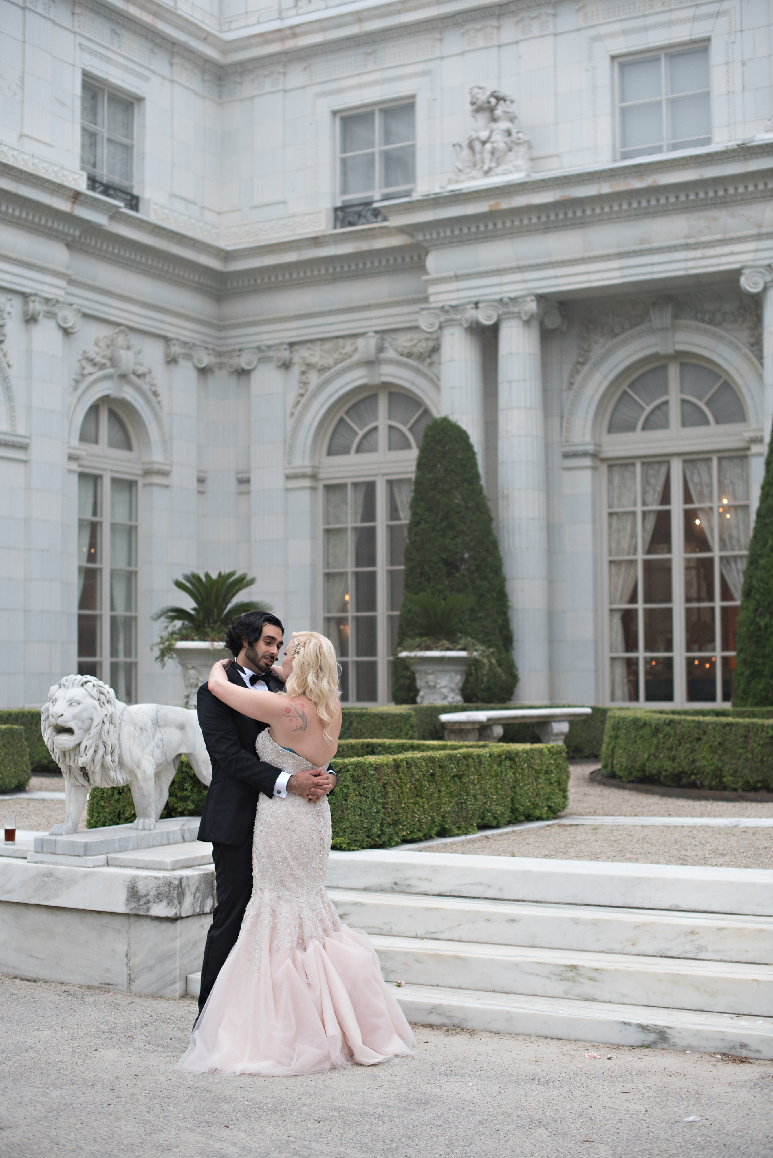 Ariana and Elie's Blush Toned Rosecliff Wedding on The Newport Bride a Rhode Island Wedding Blog