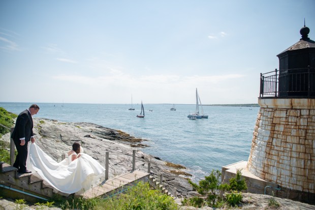 Jason_Stacy_dani_big. fine photography & image studio_STACYJASONDANIFINEWEDDINGSCASTLEHILLINBOHLINNEWPORTRHODEISLAND0270