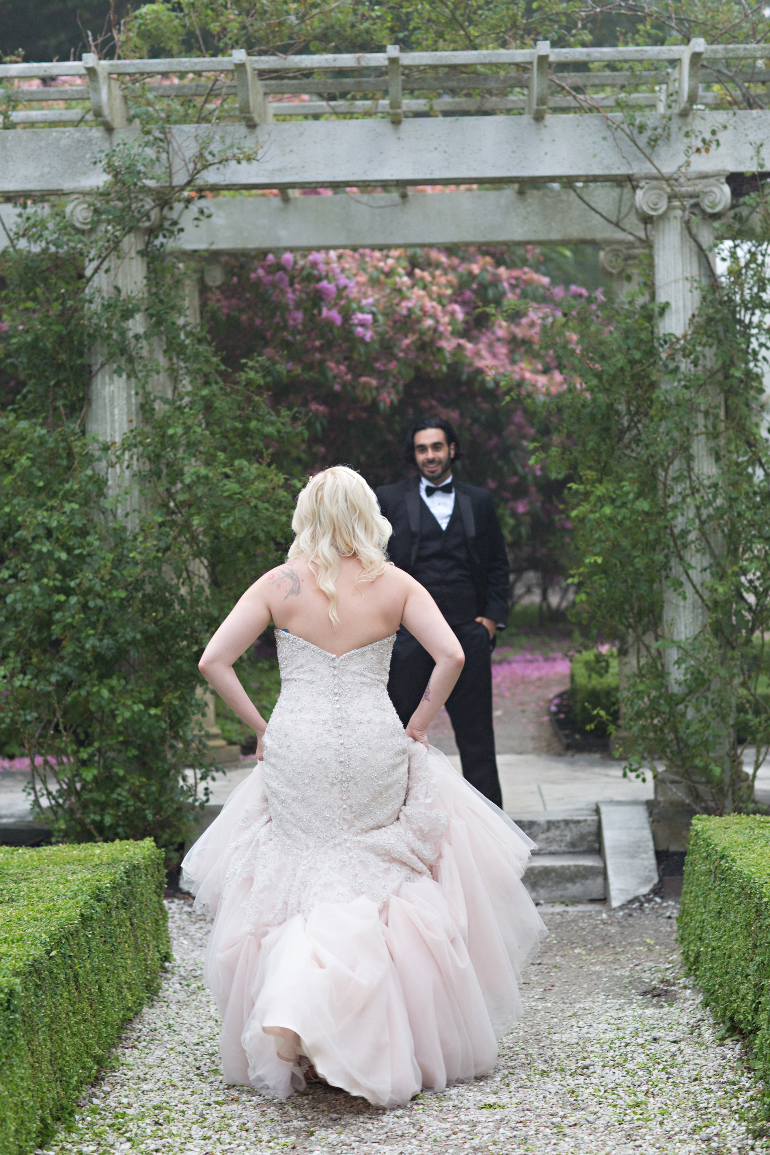 Adriana and Elie's Blush Toned Rosecliff Wedding on The Newport Bride a Rhode Island Wedding Blog