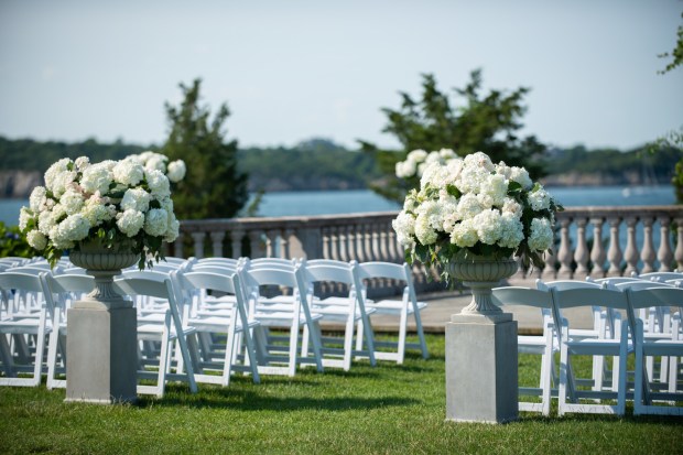 Jason_Stacy_dani_big. fine photography & image studio_STACYJASONDANIFINEWEDDINGSCASTLEHILLINBOHLINNEWPORTRHODEISLAND0551