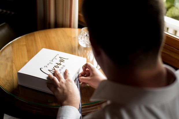 Dusel_Dusel_TwoAdventurousSouls_091418PaigeStephenwedding18_big