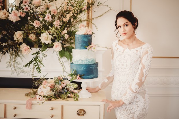 Elegant & Romantic Styled Bridal Shoot in Newport Venue Finishing at Jamestown Cliffs_Harlow & Stone Studios_HSS2772_big