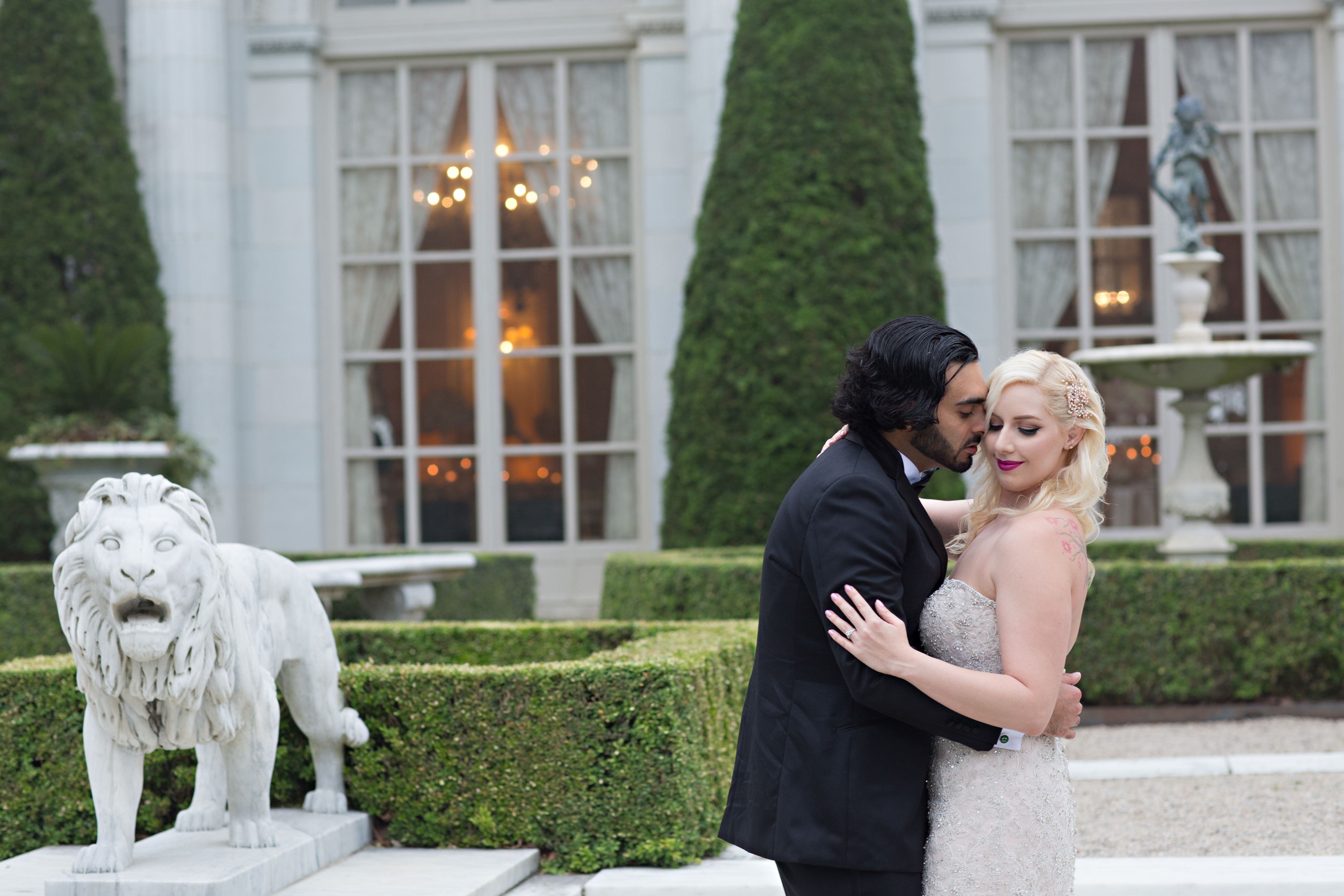 Ariana and Elie's Blush Toned Rosecliff Wedding on The Newport Bride a Rhode Island Wedding Blog