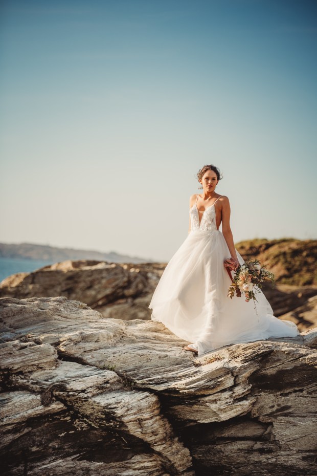 Elegant & Romantic Styled Bridal Shoot in Newport Venue Finishing at Jamestown Cliffs_Harlow & Stone Studios_HSS2954_big