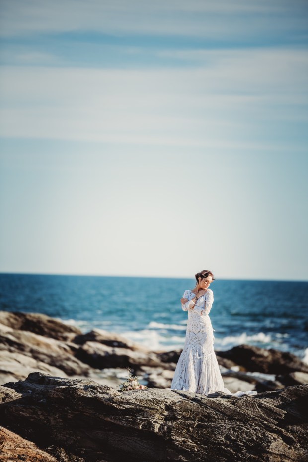 Elegant & Romantic Styled Bridal Shoot in Newport Venue Finishing at Jamestown Cliffs_Harlow & Stone Studios_HSS2903_big