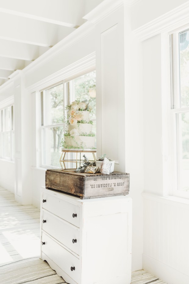 Roses and Lace Styled Shoot at Harbor Lights on The Newport Bride, a Rhode Island Bridal Blog