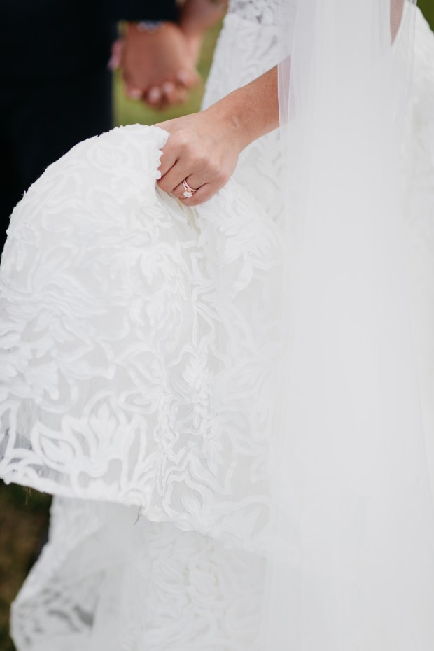 Galasso_Oleynick_BeetampBlossom_HayleyMike06Portraits76